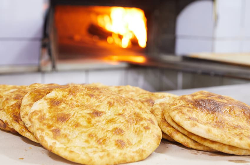 Sorgun Yağlısı (galette feuilletée de Sorgun)