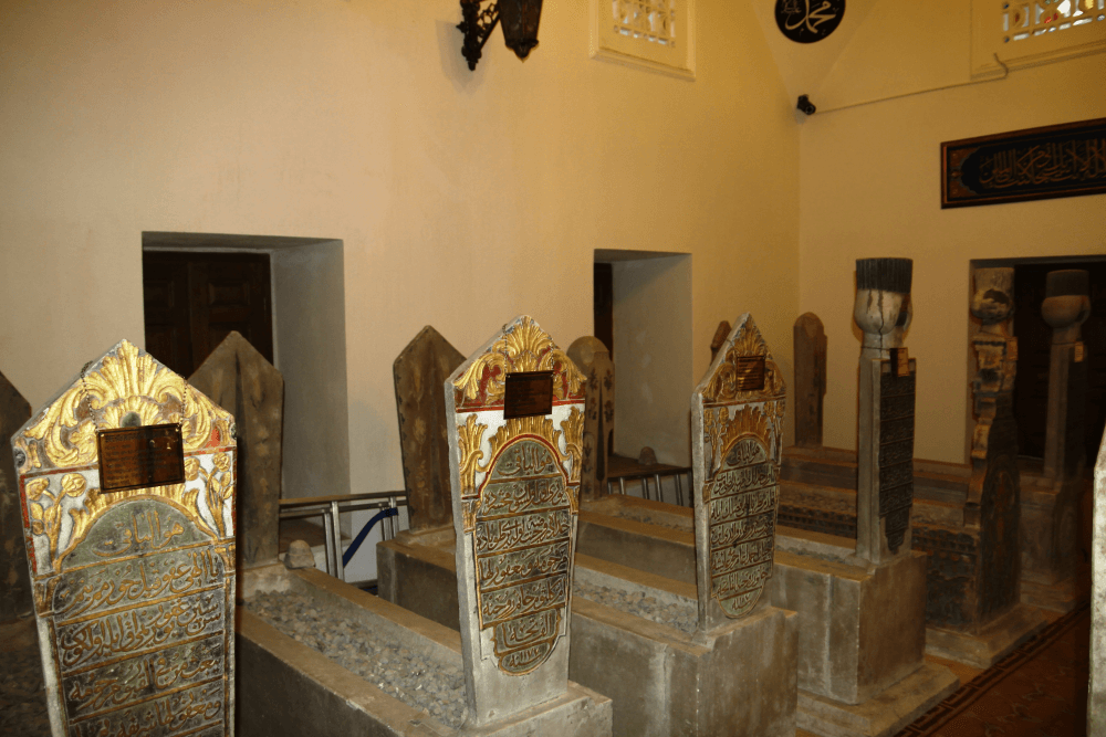 An 18th-century family mausoleum attached to the Çapanoğlu Mosque, containing 18 tombs.