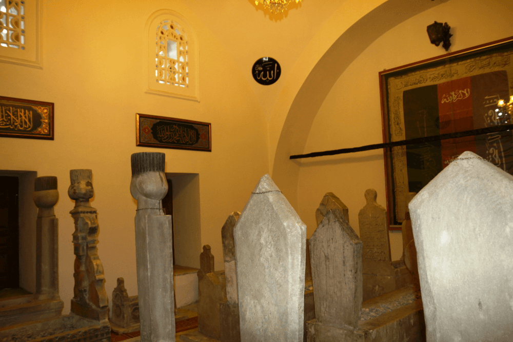 An 18th-century family mausoleum attached to the Çapanoğlu Mosque, containing 18 tombs.