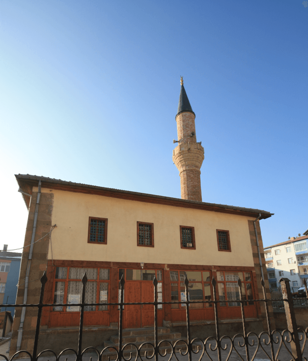 An 1804 Ottoman mosque in Köseoğlu neighborhood, notable for its rich painted and plaster ornamentation.